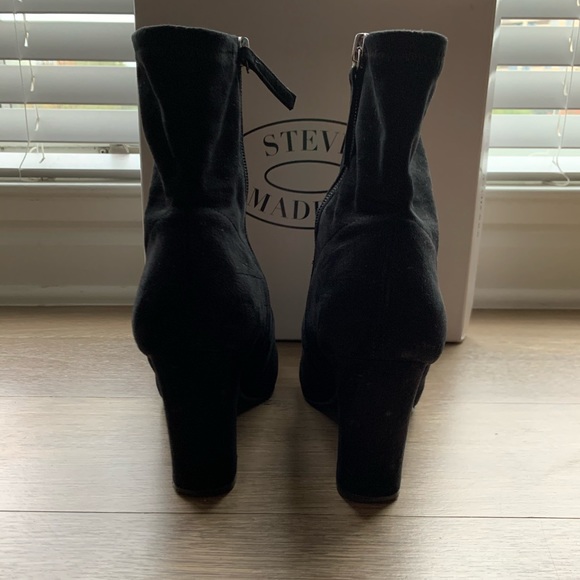 Black Suede Booties Boots Steve Madden - Picture 6 of 6